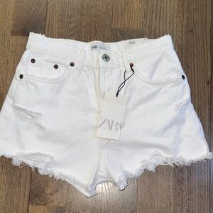 Zara Women's Distressed White Denim Shorts